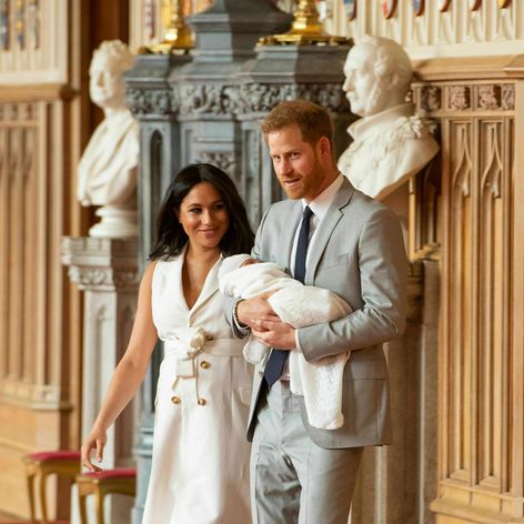Vojvoda a vojvodkyňa zo Sussexu ukázali syna