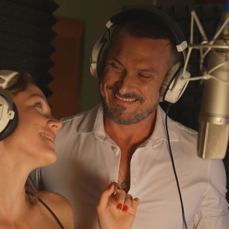 Emma Drobná a Ján Koleník počas nahrávania skladby k Druhej šanci.