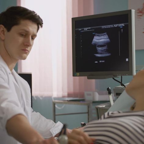Juraj je dojatý, keď uvidel ultrazvuk svojho dieťatka