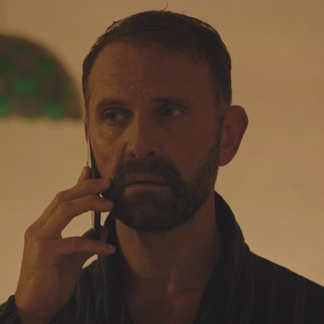 Andrej zistí od neznámeho muža o Laure zásadnú informáciu.