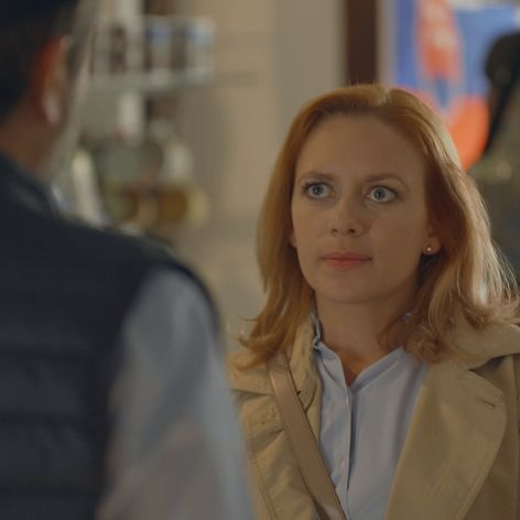 Beáta prišla za Edom do práce.