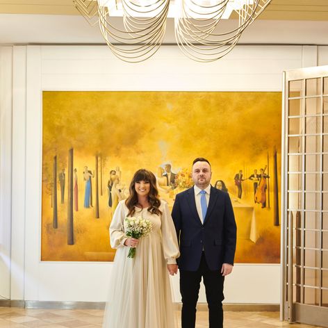 Šťastní mladomanželia.