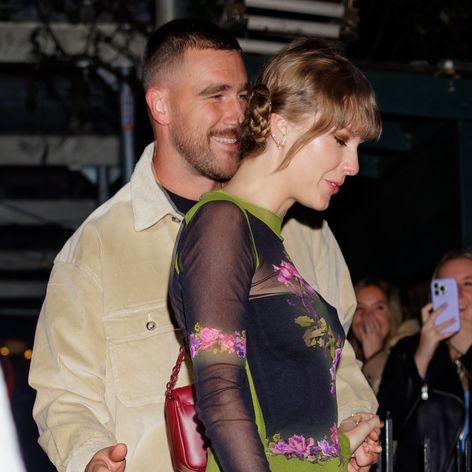 Travis Kelce a Taylor Swift tvoria pár