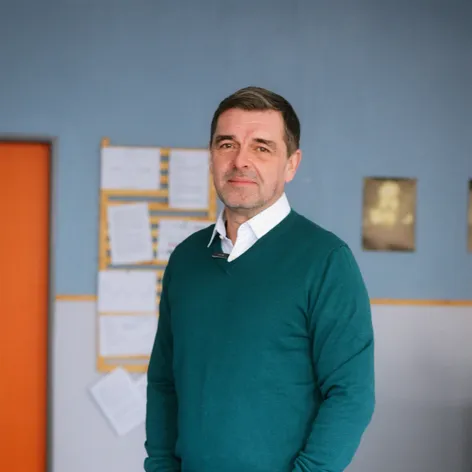 Peter Kočiš hrá v seriáli otca Jančiho Cibuľu