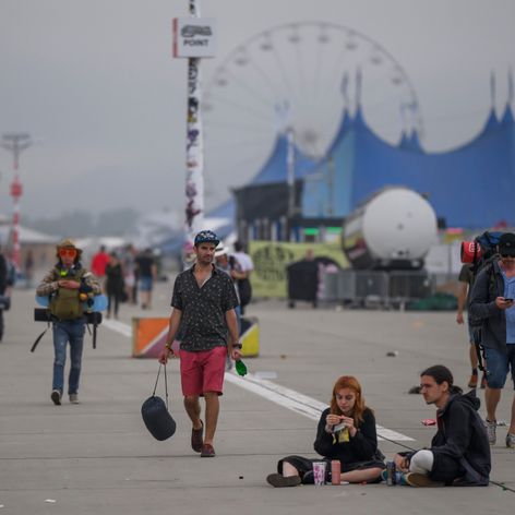 Festival Pohoda po intenzívnej búrke a páde stanu predčasne ukončili.