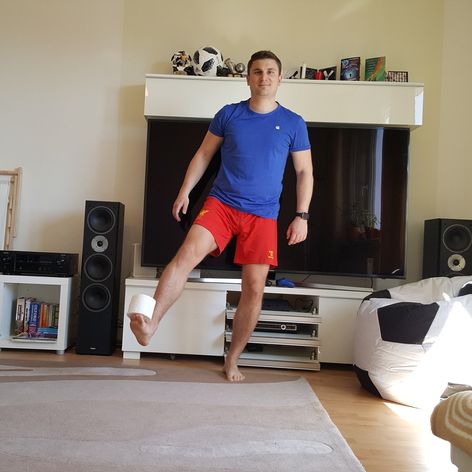 Moderátori radia, ako cvičiť doma