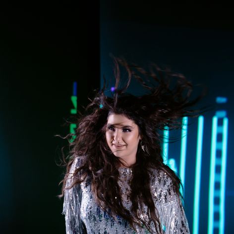 Celeste Buckingham je späť