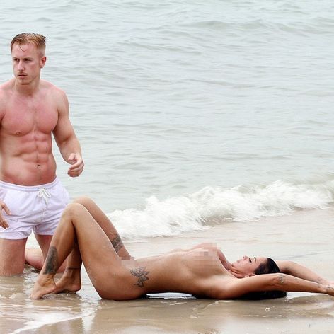 Katie Price s 29-ročným milencom, trénerom Krisom Boysonom.
