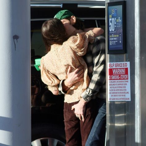 Olivia Rodrigo a Louis Partridge tvoria pár