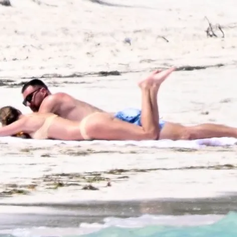 Taylor Swift a Travis Kelce na dovolenke na Bahamách