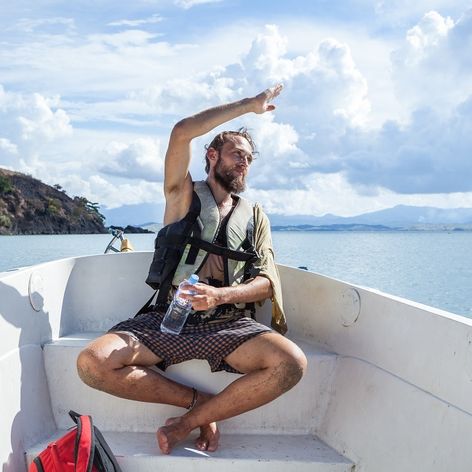 Yury opúšťa Ostrov