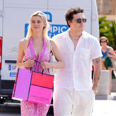 Brooklyn Beckham a Nicola Peltz v St. Tropez.