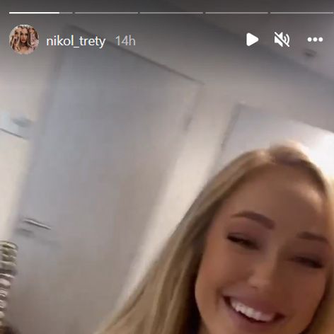 Nikol Treterová sa stretla s Johny Deppom v Prahe