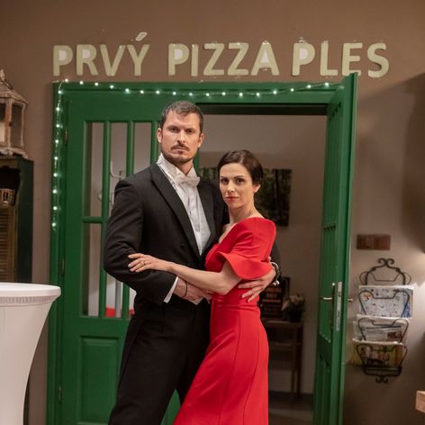 Adam (Ján Koleník) a Zuzana (Kristína Vaculík)