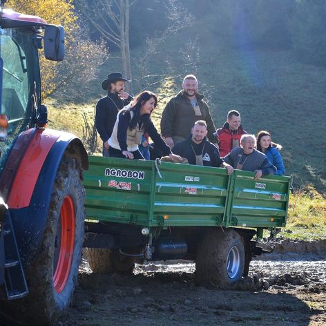 Starí farmári sa vracajú
