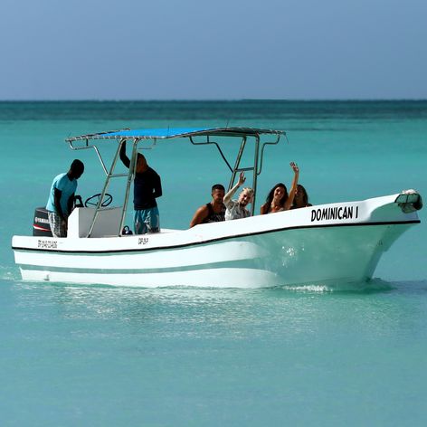 Príchod nových štyroch súťažiacich do Survivoru.