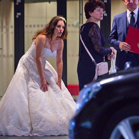 Roky svadbu odkladala, teraz je z nej pani. Katarína Hasprová v svadobných šatách