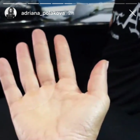 Adriana Poláková má nové tetovanie