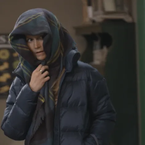 Marianna vyhľadá Luciu v pizzérke.