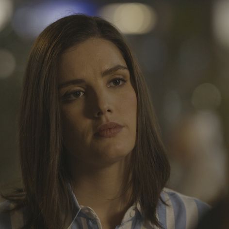 Júlia odkryje smutnú minulosť.