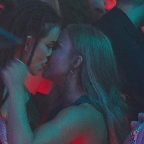 Ráchel s priateľkou Dominikou v pražskom Duplexe.