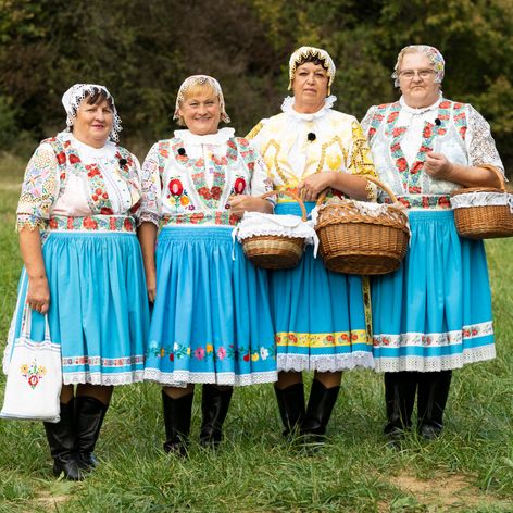 Návrat legendárnych tetušiek, farmári sa vrhli na kšefty