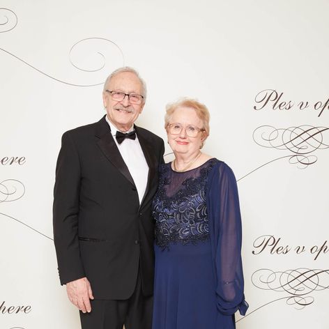 Lančarič Pavol, hostiteľ Plesu v opere, s manželkou Silviou Lančaričovou.