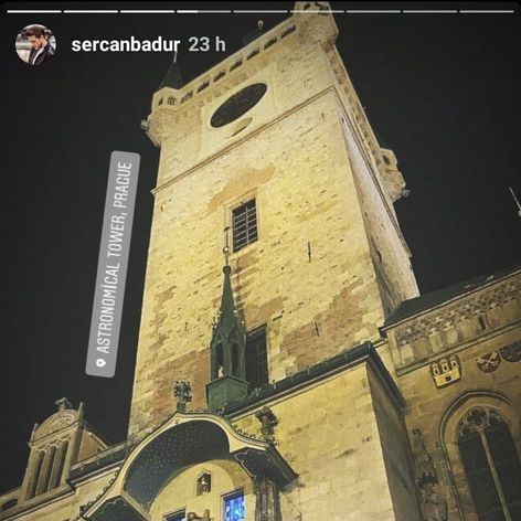 Víťazné gesto Petra Sagana po zisku siedmeho zeleného dresu na TdF.