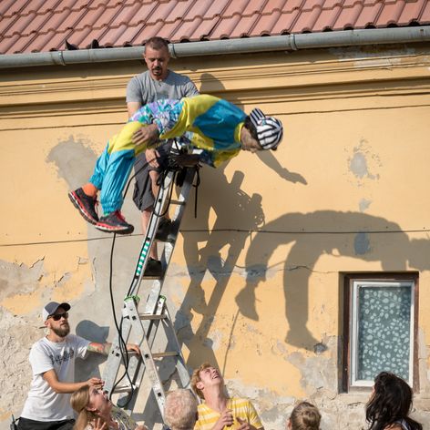 Nakrúcanie seriálu Autoškola