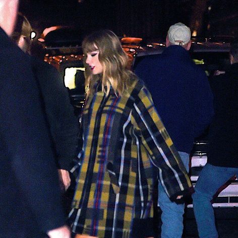 Taylor Swift na verejnosti s priateľom