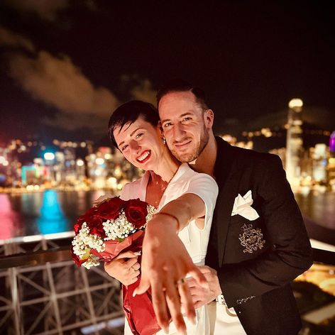 Laura Zmajkovičová a Massimo Arcolin sa zasnúbili.