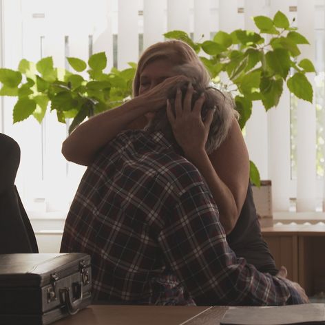 Tomáš prežil divokú noc.