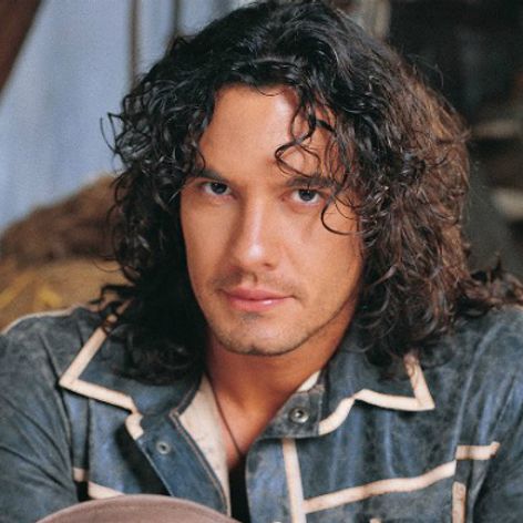 Skrytá vášeň - Juan (Mario Cimarro)