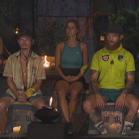 Pirát dostal na kmeňovke najviac hlasov. Pri výbere džbánu nemal šťastnú ruku a červená farba znamenala, že v šou končí.