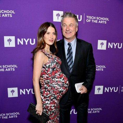 Alec Baldwin je od manželky Hilarie starší o 26 rokov. 