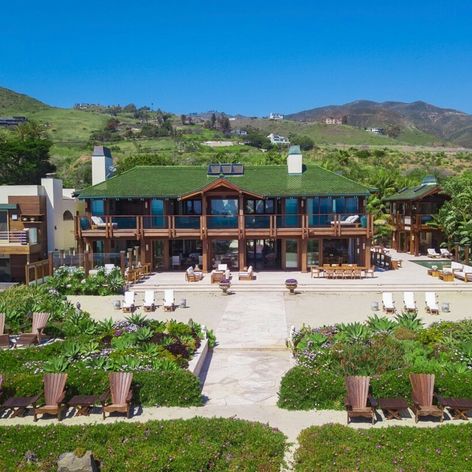 Pierce Brosnan predáva svoj dom v Malibu