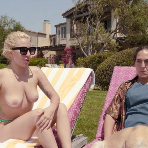 Lady Gaga hore bez
