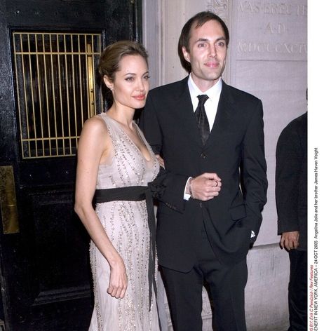 Angelina Jolie a jej brat James Haven Voight.