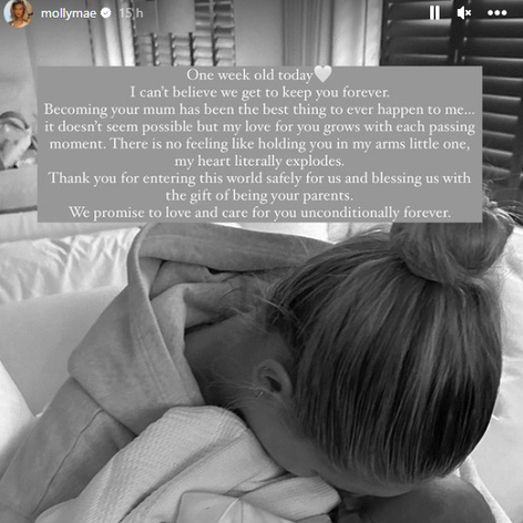 Molly-Mae Hague a Tommy Fury sa stali rodičmi. 