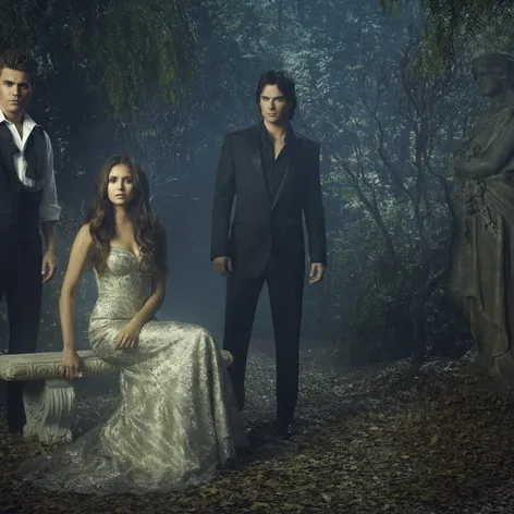 CW-VampireDiaries_Nina-Ian-Paul-1_2386re_7b6489f6.JPEG