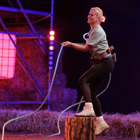 Mirka v dueli bolestivo spadla