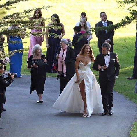 Herecký pár Jon Hamm a Anna Osceola si povedali áno