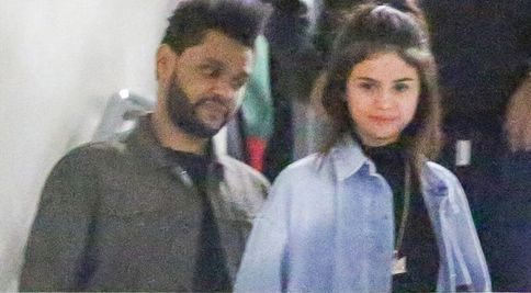 Selena Gomez ruka v ruke s novým frajerom. Hodia sa k sebe?
