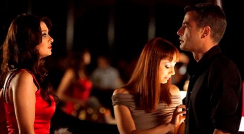 Láska je červená: Nový film krásnej „Yasemin“!
