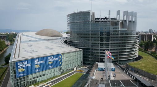 Volebná účasť v EÚ dosiahla 51 percent, nižšia ako na Slovensku bola iba v štyroch krajinách