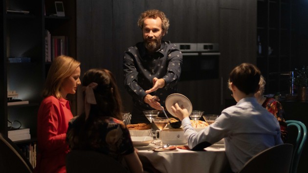 Nesieme vám noviny z rozvrátenej rodiny. Začalo sa nakrúcanie druhej, tentoraz vianočnej série seriálu Sex O’Clock