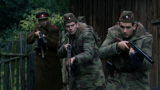 Prituhuje, padá železná opona a Kráľovi Šumavy ide o všetko. Natáča sa pokračovanie dobrodružnej série pod značkou Voyo Originál