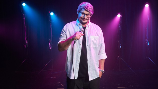 Láska zvíťazí. Voyo chystá špeciál s komikom Kubom Lužinom