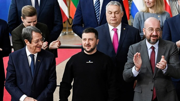 Orbán sa opäť vyhráža vetom, má námietky proti sankčnému zoznamu EÚ voči Rusku