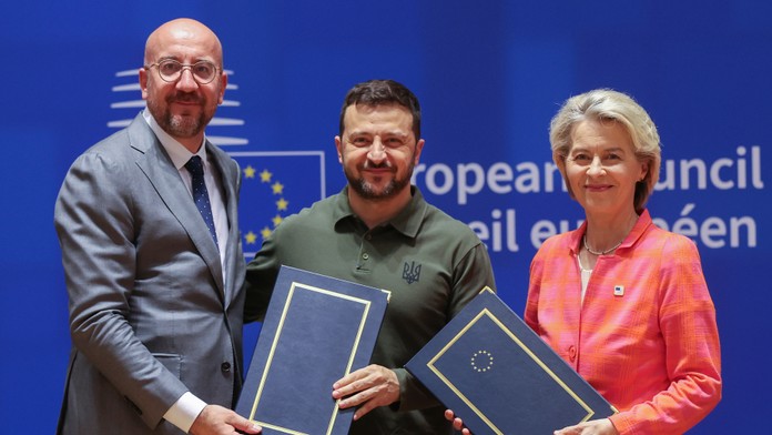 Ukrajina uzavrela bezpečnostný pakt s Európskou úniou